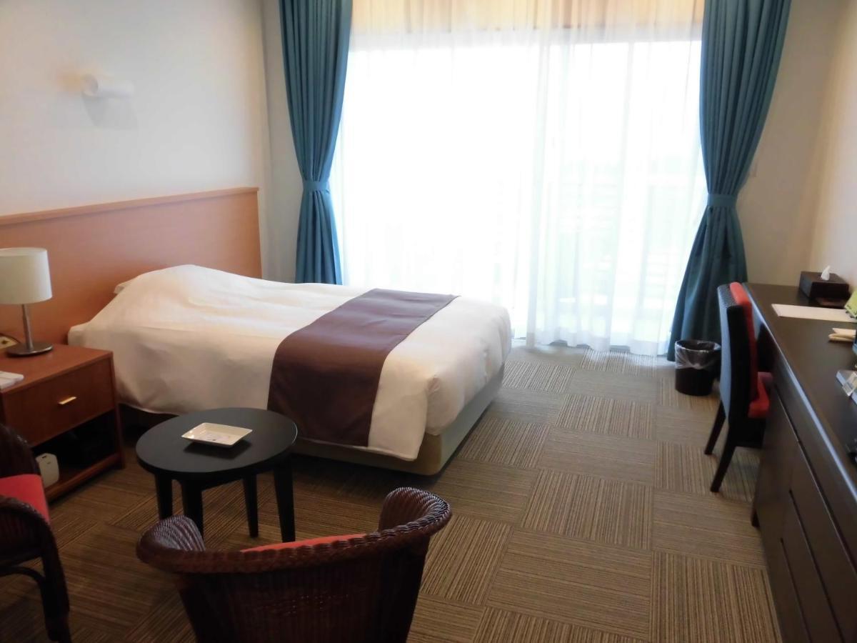 Sakura Resort Hotel Ishigaki Ishigaki  Esterno foto