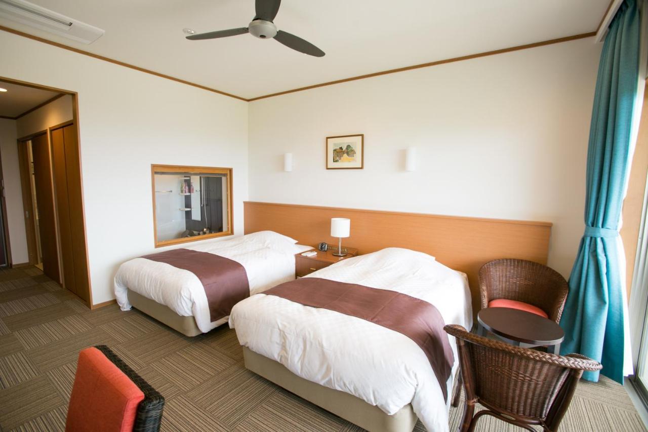 Sakura Resort Hotel Ishigaki Ishigaki  Esterno foto